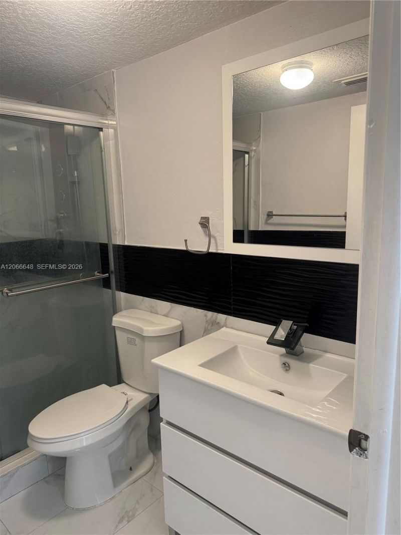 8380 NW 103rd St , Unit 105G, Hialeah Gardens, FL 33016 Photo