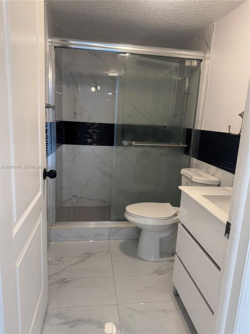 8380 NW 103rd St , Unit 105G, Hialeah Gardens, FL 33016 Photo