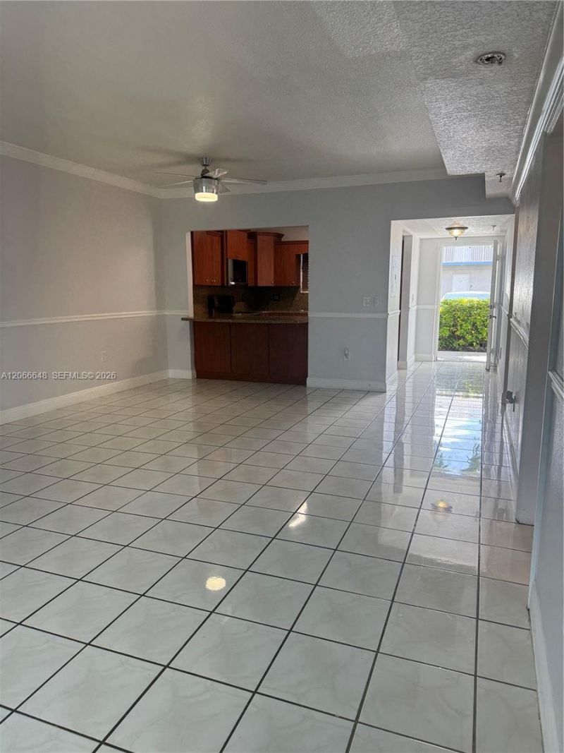 8380 NW 103rd St , Unit 105G, Hialeah Gardens, FL 33016 Photo