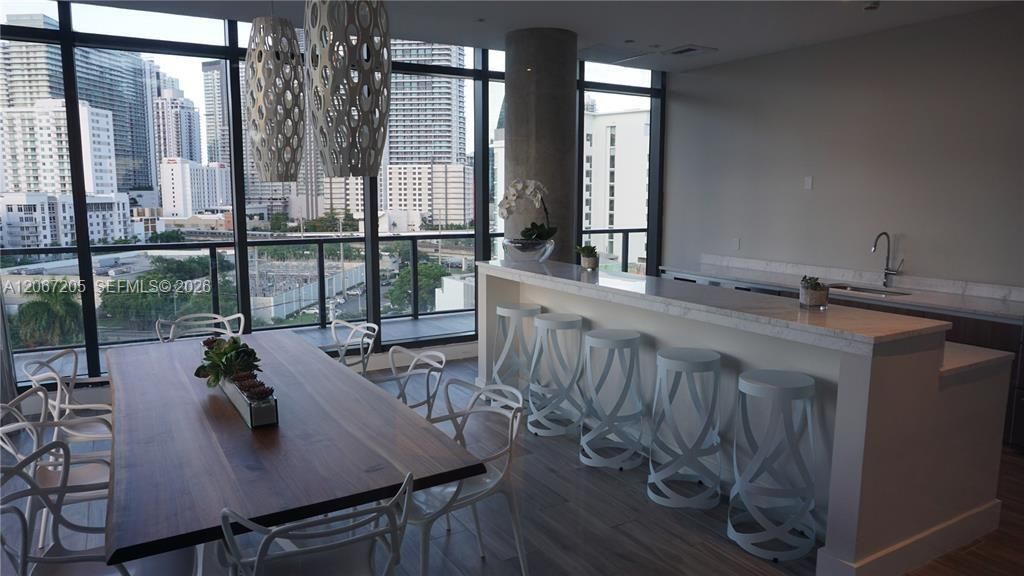 201 SW 17th Rd , Unit 603, Miami, FL 33129 Photo