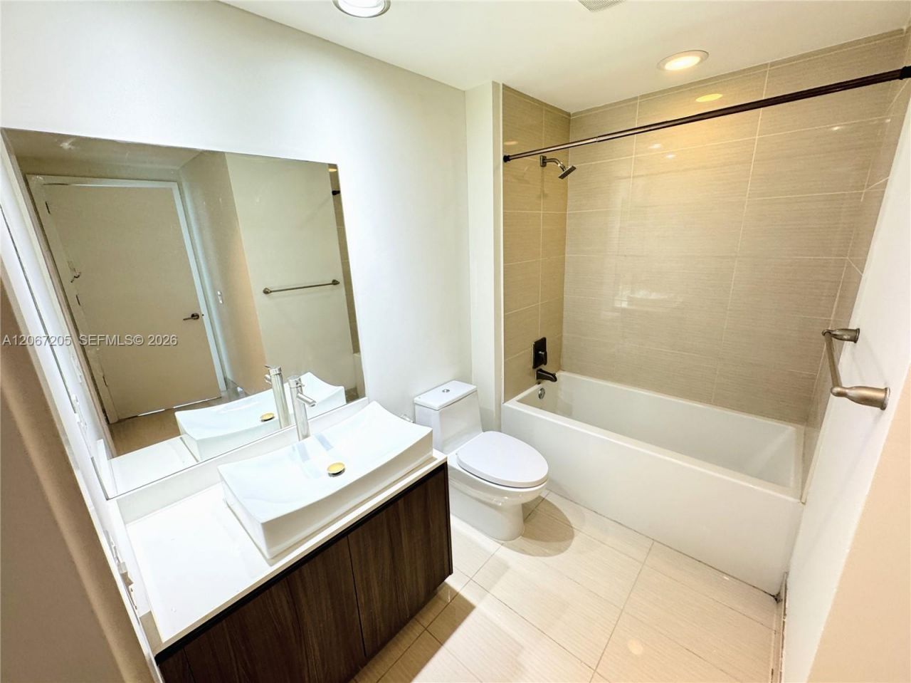 201 SW 17th Rd , Unit 603, Miami, FL 33129 Photo