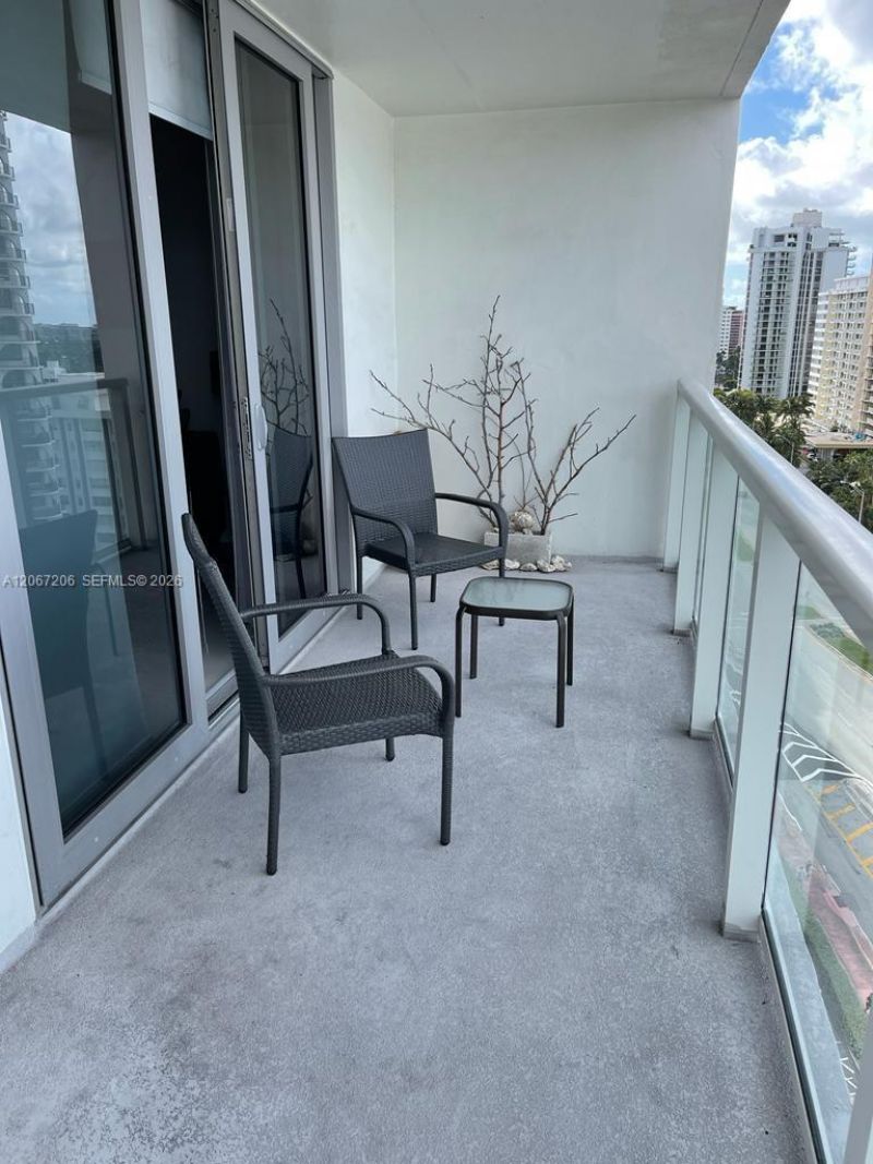 5701 Collins Ave , Unit 1611, Miami Beach, FL 33140 Photo