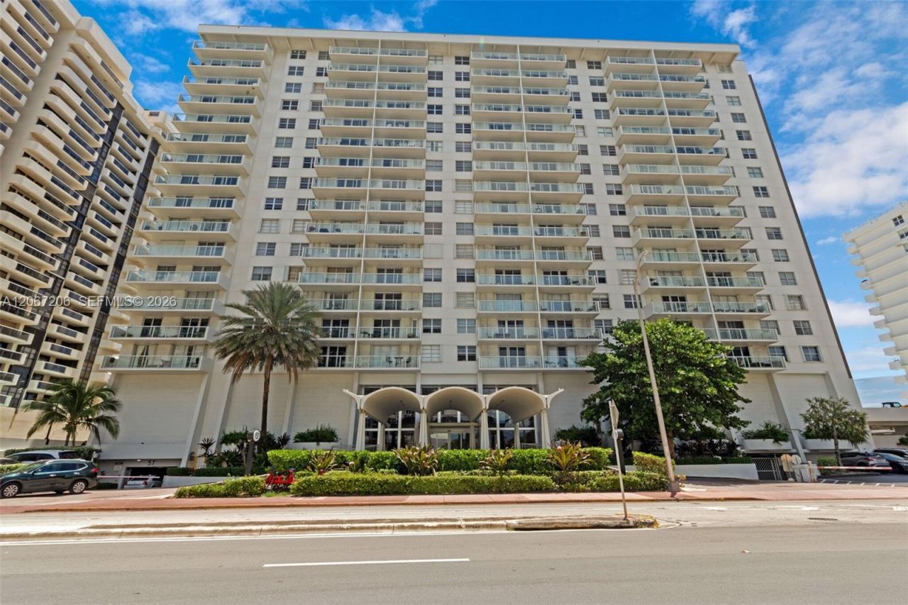 5701 Collins Ave , Unit 1611, Miami Beach, FL 33140 Photo