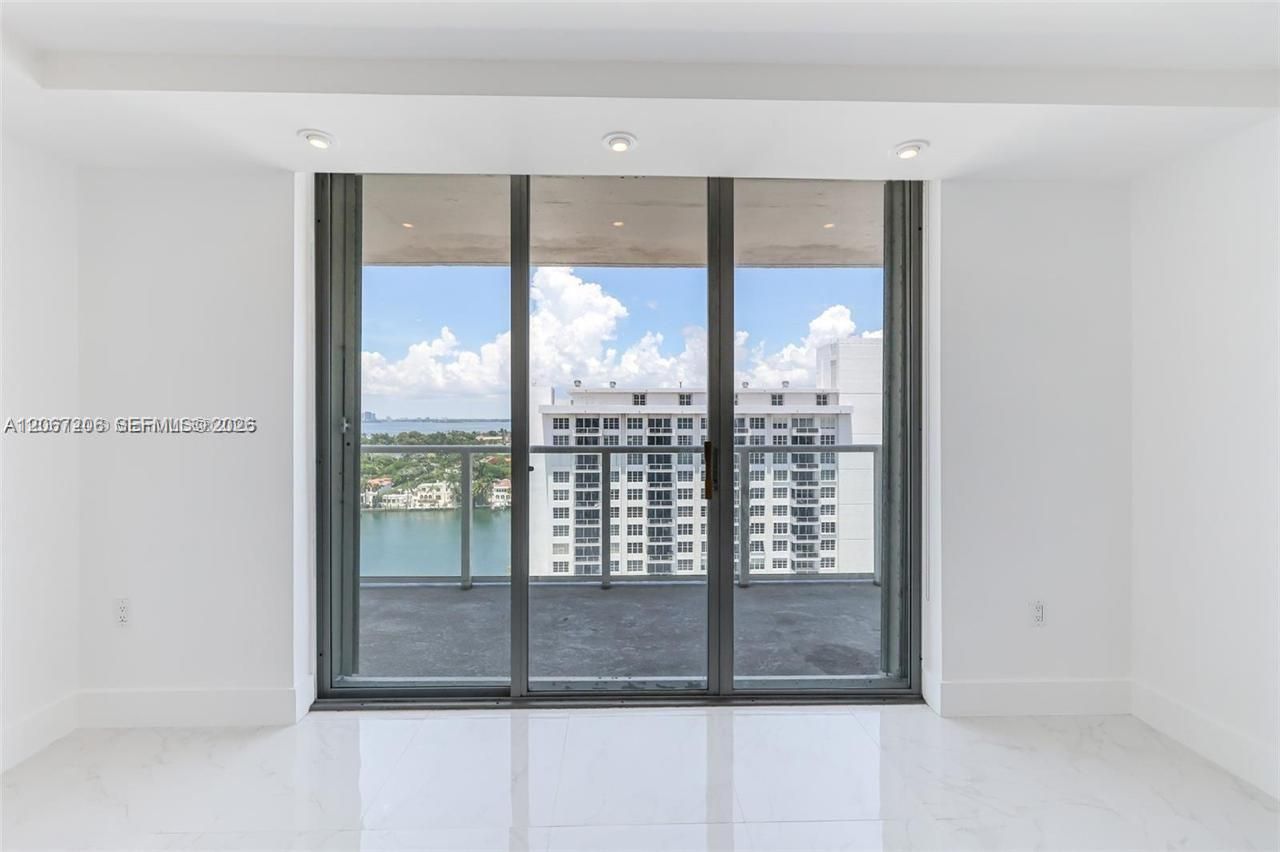 5701 Collins Ave , Unit 1611, Miami Beach, FL 33140 Photo