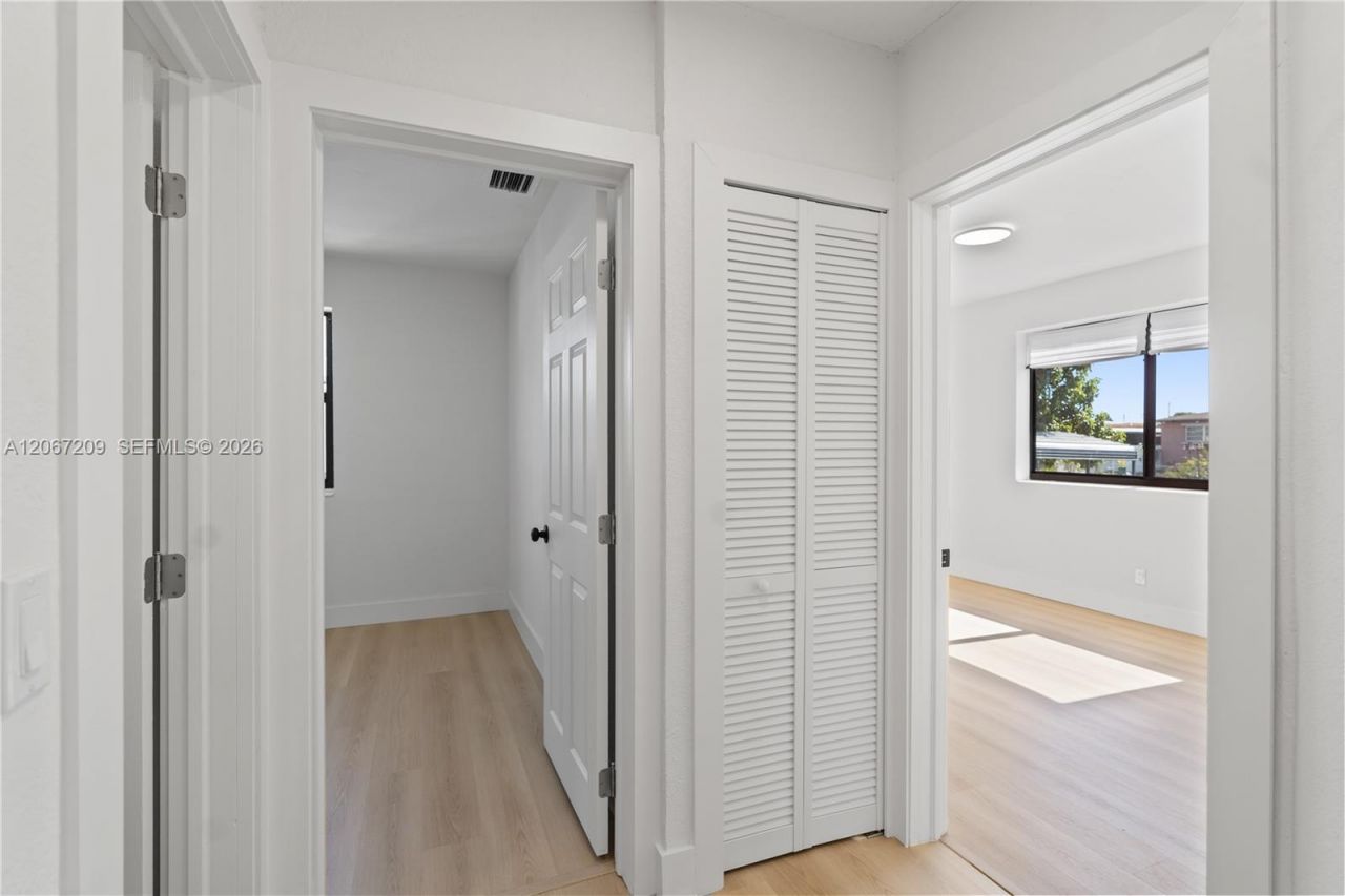 31 W 64th St , Hialeah, FL 33012 Photo