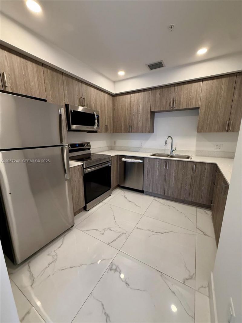 11150 NW 82nd St , Unit 308, Doral, FL 33178 Photo