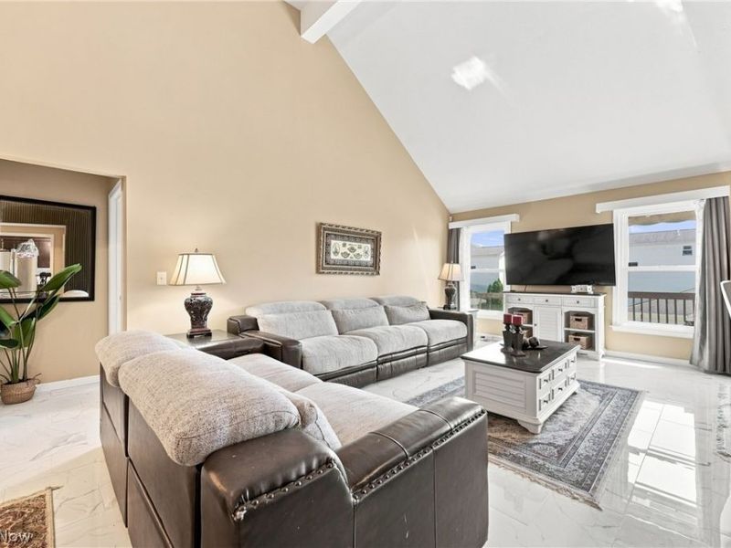 843 Cedar Way , Boardman, OH 44512 Photo 7