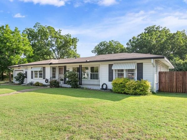 3135 N 27th St, Waco, TX 76708