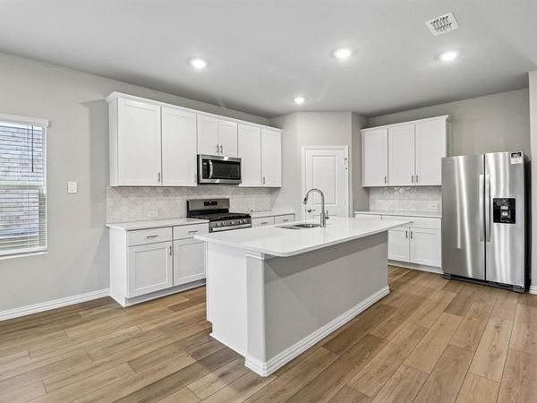 2138 Meadowlands Drive, Seagoville, TX 75159