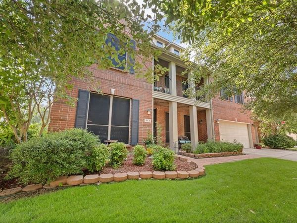 943 Monticello Drive, Burleson, TX 76028