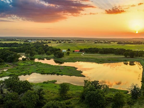 8606 Star Hollow Road , Lipan, TX 76462