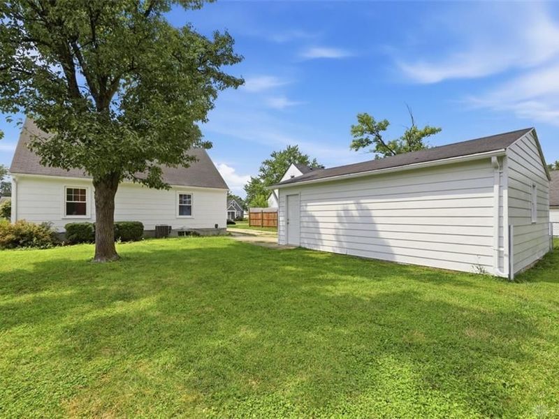 911 Ellen Drive, Middletown, OH 45042 Photo 23
