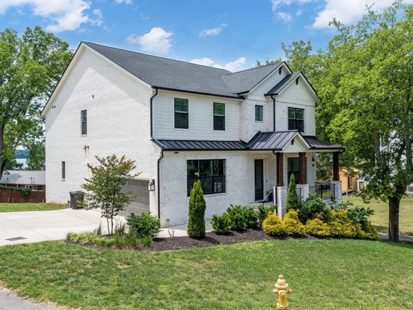 104 Ruby Dr , Hendersonville, TN 37075