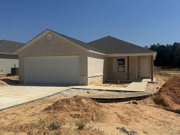 8025 Chesapeake Trail, Bauxite, AR 72011