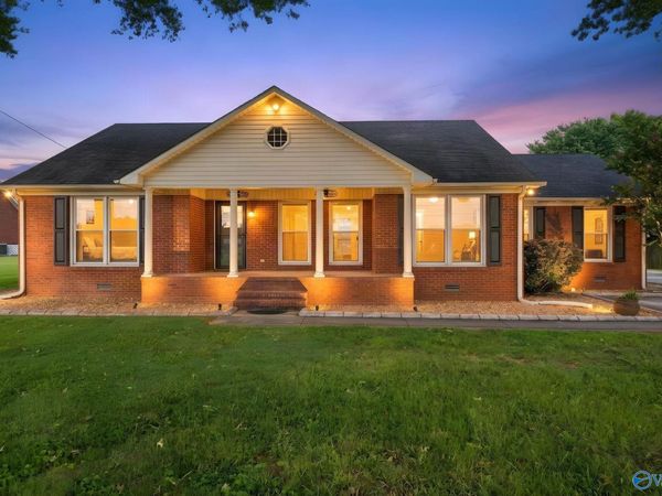 1716 Woodall Road SW, Decatur, AL 35601