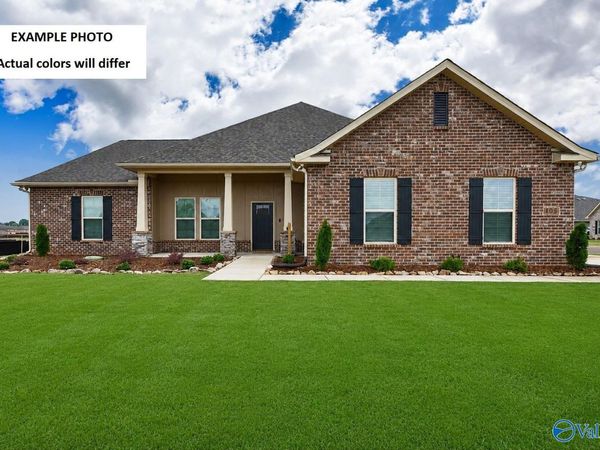 108 Lc Sparks Avenue, Meridianville, AL 35759