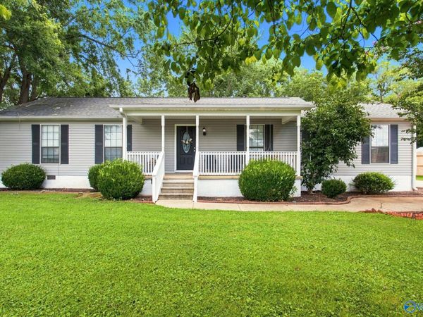 835 Walker Lane, New Market, AL 35761