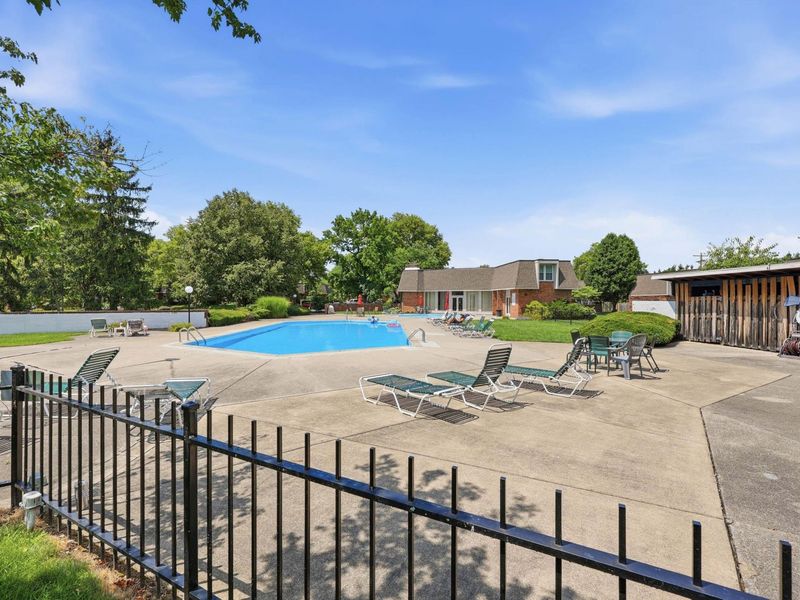 1512 Lafayette Drive, Unit A, Columbus, OH 43220 Photo 23