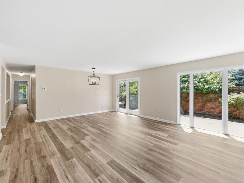 1512 Lafayette Drive, Unit A, Columbus, OH 43220 Photo 6