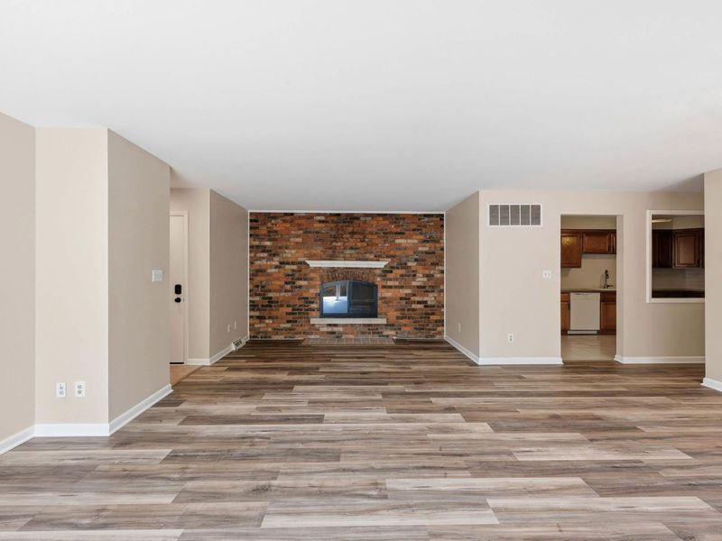 1512 Lafayette Drive, Unit A, Columbus, OH 43220 Photo 7