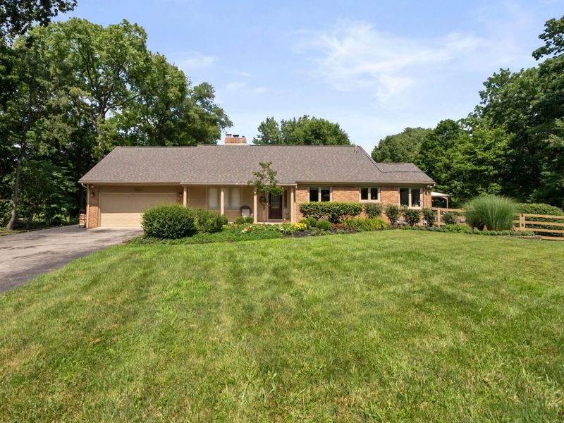 1360 Portage Drive , Columbus, OH 43235 Photo 2