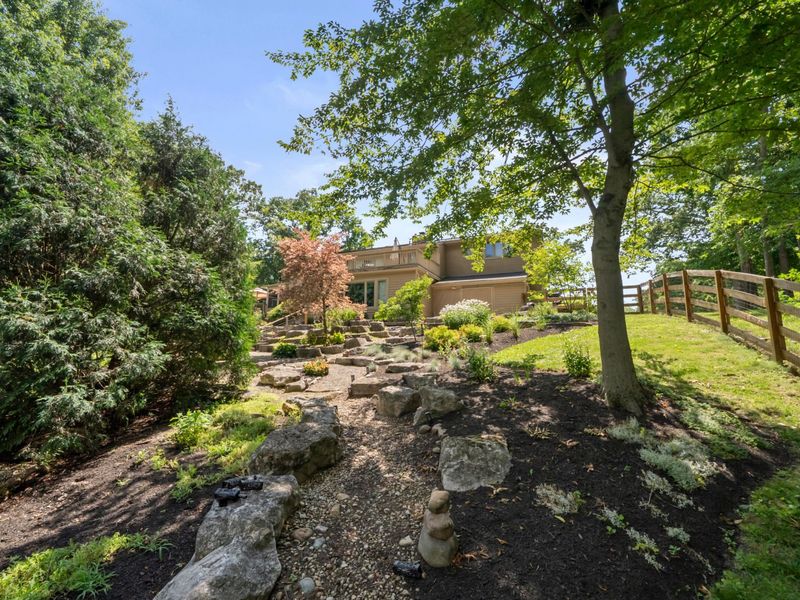 1360 Portage Drive , Columbus, OH 43235 Photo 69