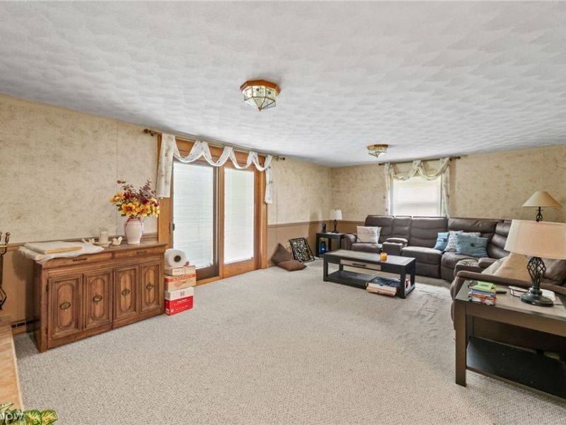 1590 Newcastle Circle, Akron, OH 44313 Photo 12