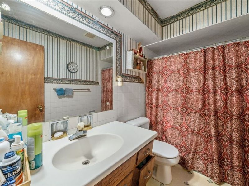 1590 Newcastle Circle, Akron, OH 44313 Photo 23