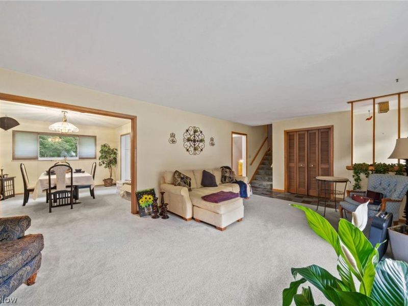 1590 Newcastle Circle, Akron, OH 44313 Photo 6