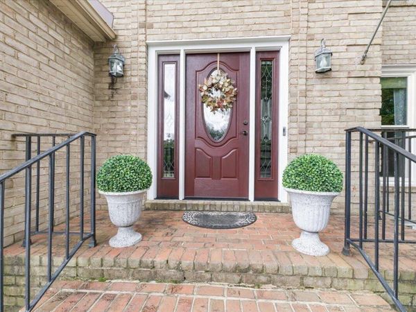 2138 Stone Mill DR, Salem, VA 24153