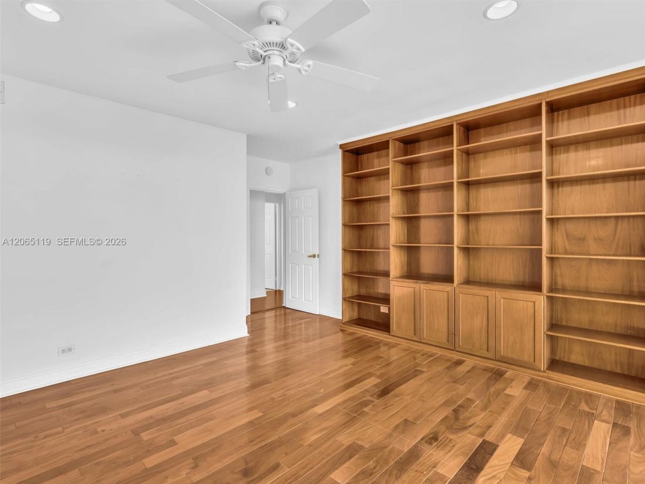 2451 S Brickell Ave, Unit 20M, Miami, FL 33129 Photo