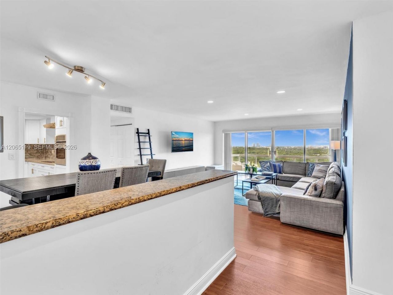 2451 S Brickell Ave, Unit 20M, Miami, FL 33129 Photo