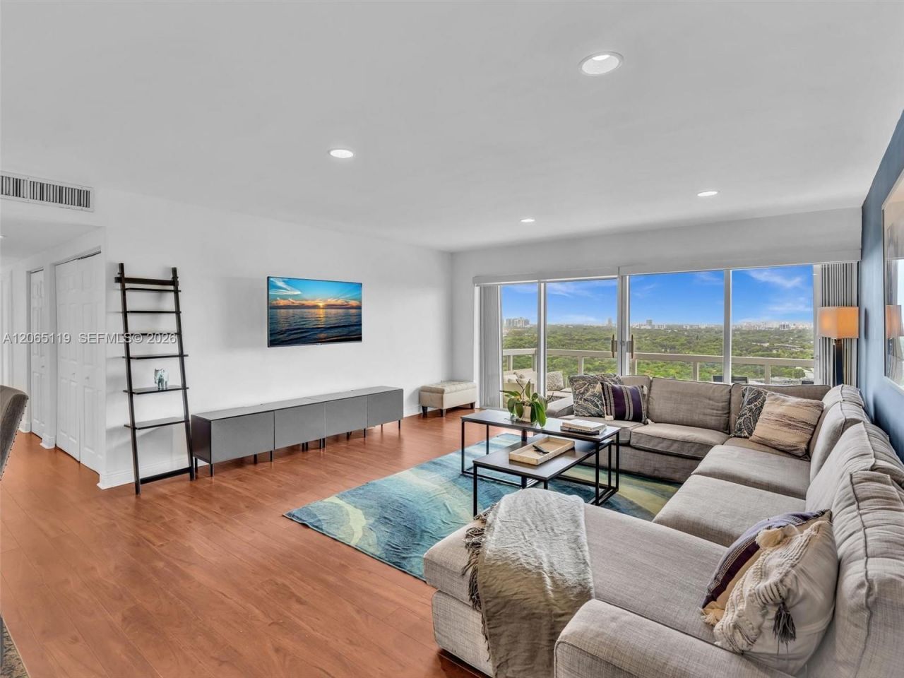 2451 S Brickell Ave, Unit 20M, Miami, FL 33129 Photo
