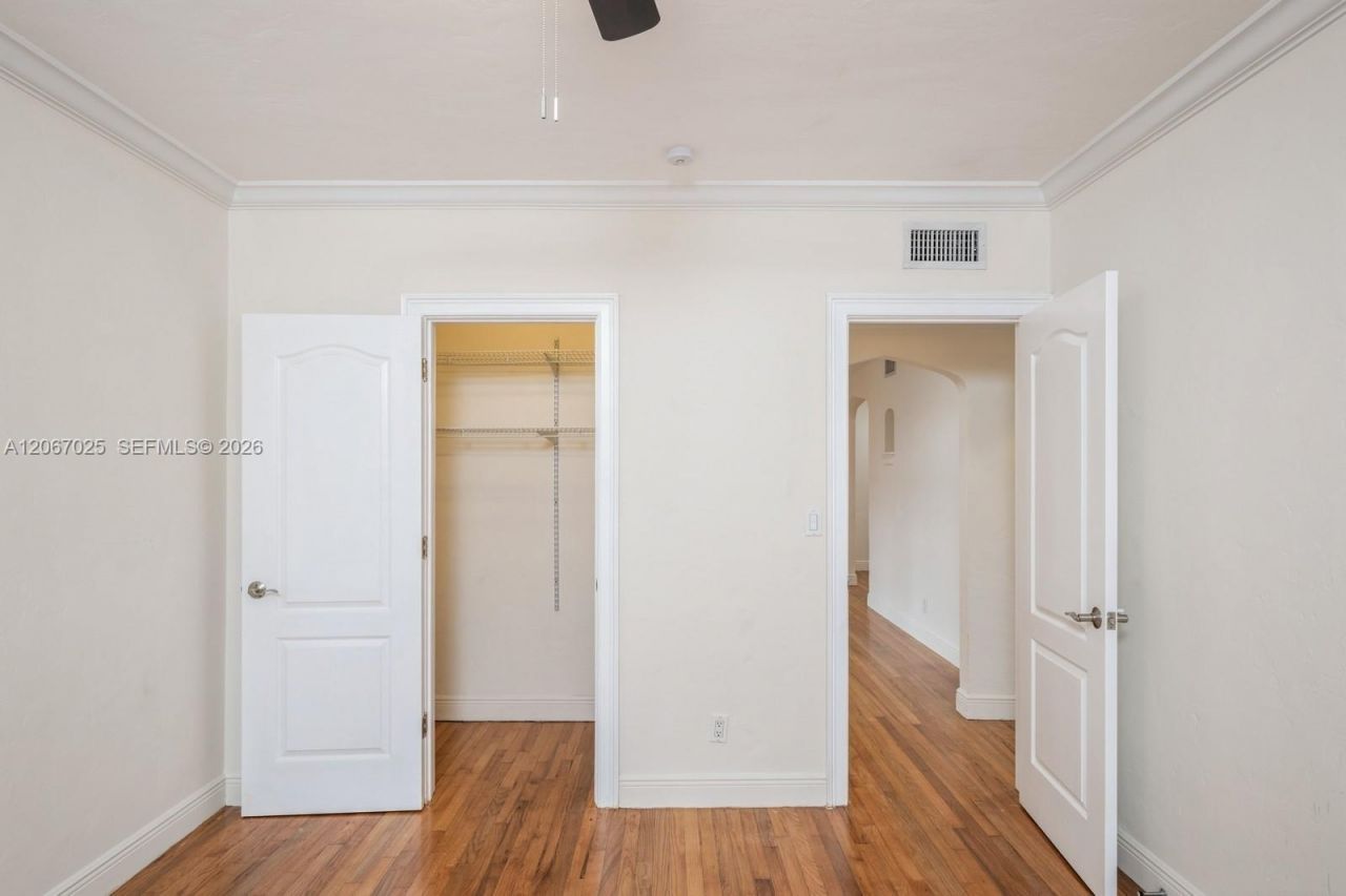 237 Madeira Ave, Unit 1, Coral Gables, FL 33134 Photo