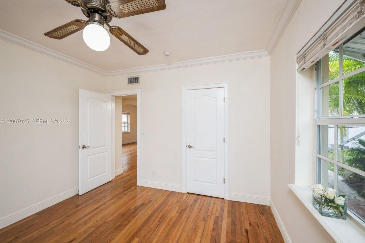 237 Madeira Ave, Unit 1, Coral Gables, FL 33134 Photo