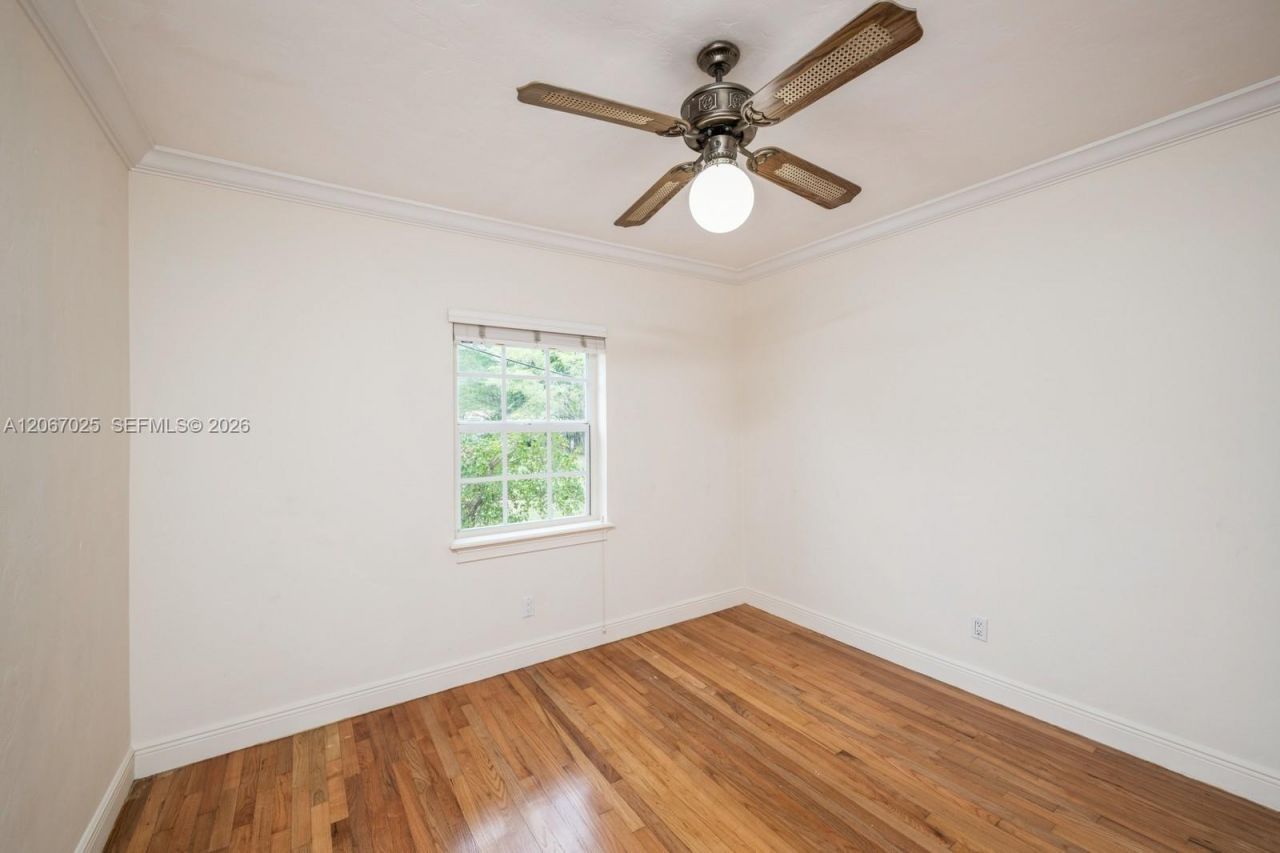 237 Madeira Ave, Unit 1, Coral Gables, FL 33134 Photo