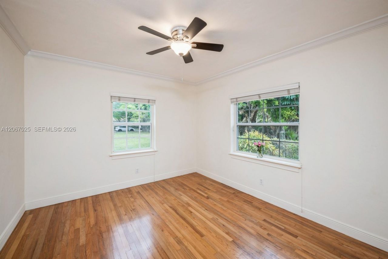 237 Madeira Ave, Unit 1, Coral Gables, FL 33134 Photo