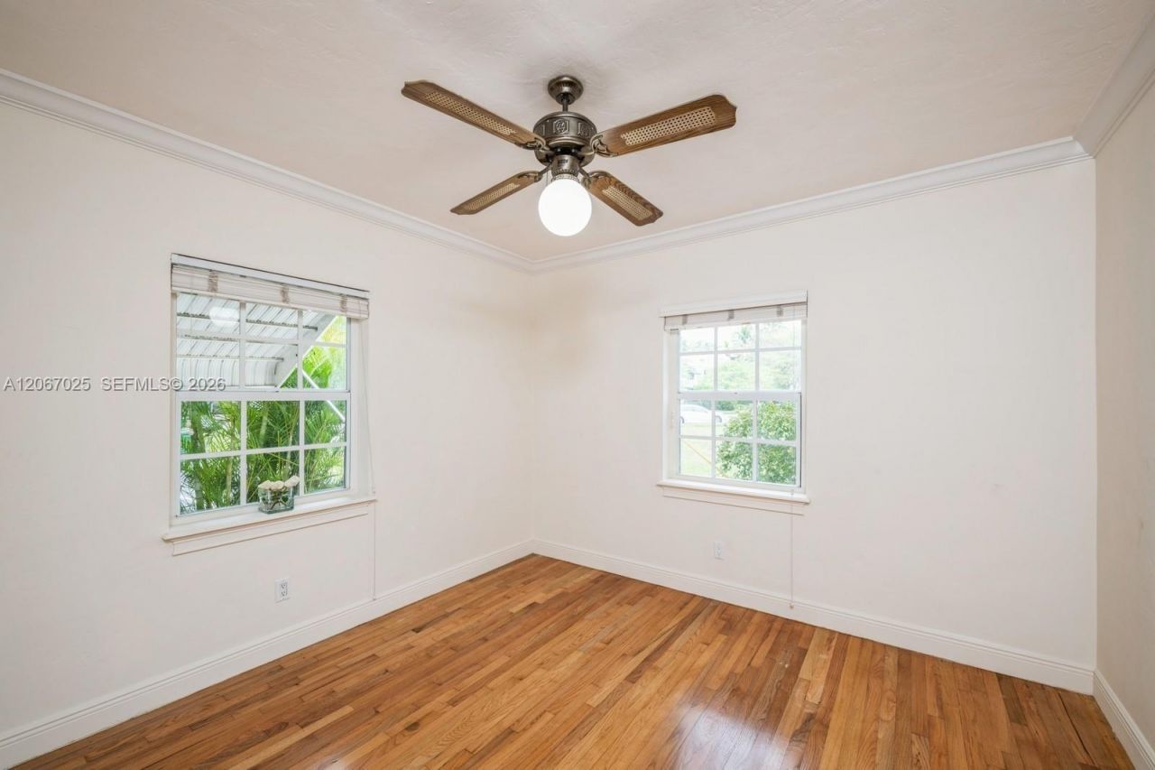237 Madeira Ave, Unit 1, Coral Gables, FL 33134 Photo