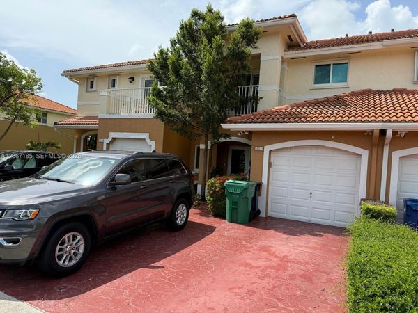 16232 SW 57th Ln , Miami, FL 33193