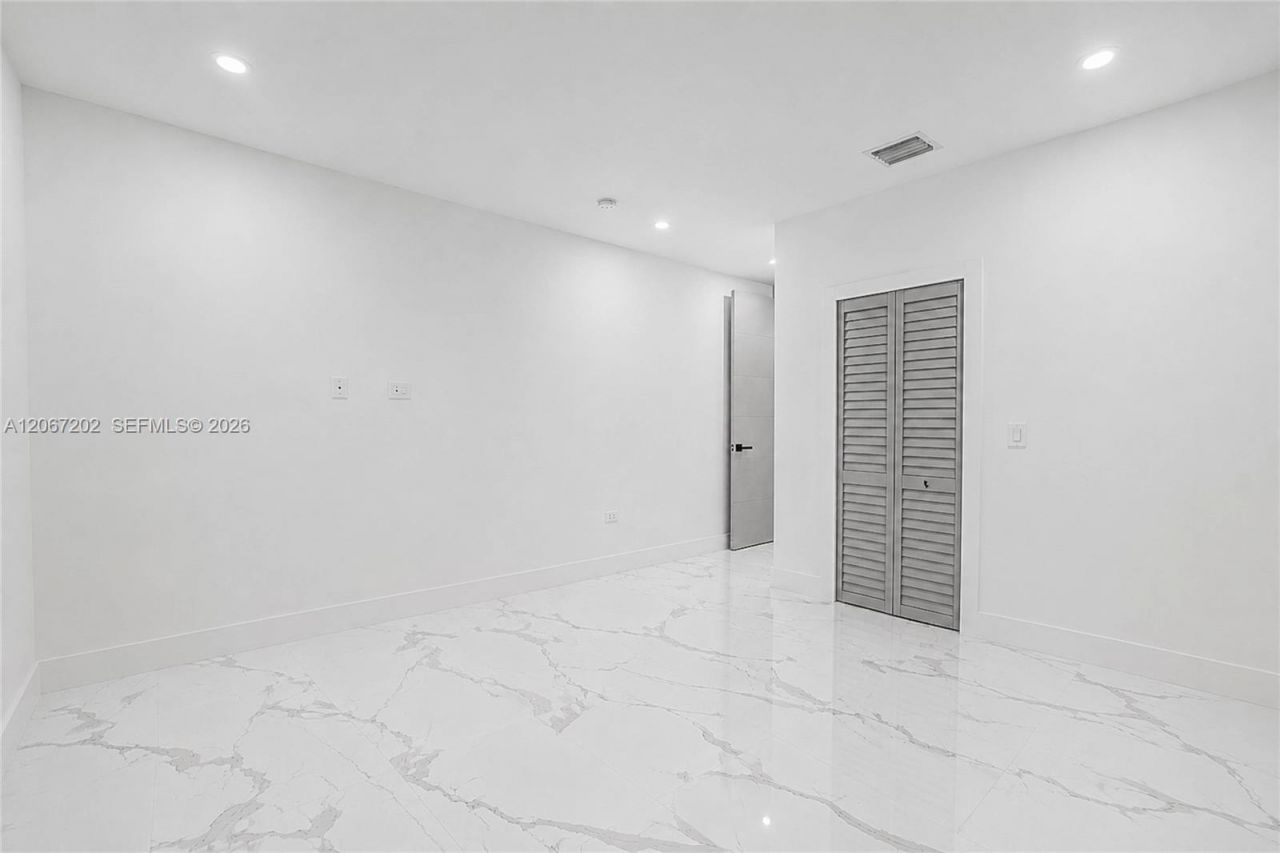 2320 SW 14th St, Miami, FL 33145 Photo