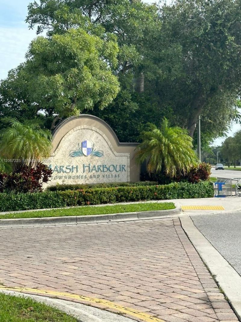 1985 Marsh Harbor Dr , Riviera Beach, FL 33404 Photo