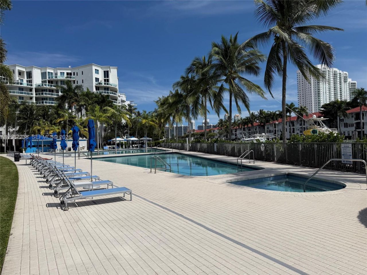 2950 NE 188th St, Unit 316, Aventura, FL 33180 Photo