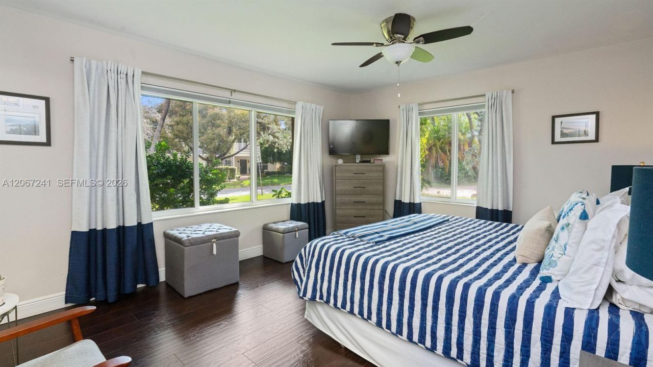 2549 NE 27th Ave , Fort Lauderdale, FL 33305 Photo