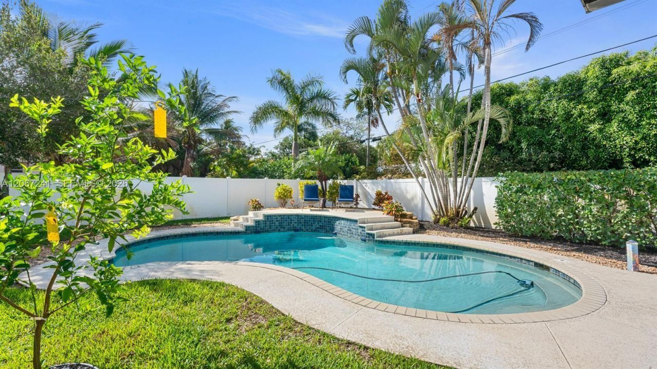 2549 NE 27th Ave , Fort Lauderdale, FL 33305 Photo