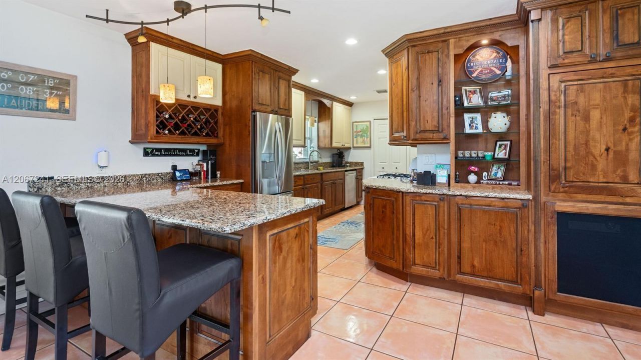 2549 NE 27th Ave , Fort Lauderdale, FL 33305 Photo