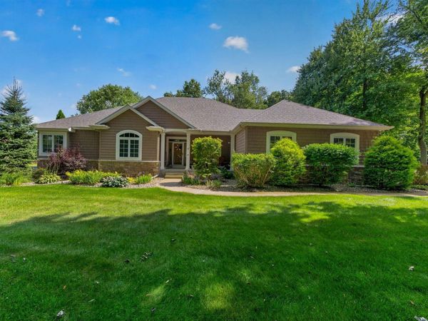 30460 Copperfield Cove, Granger, IN 46530