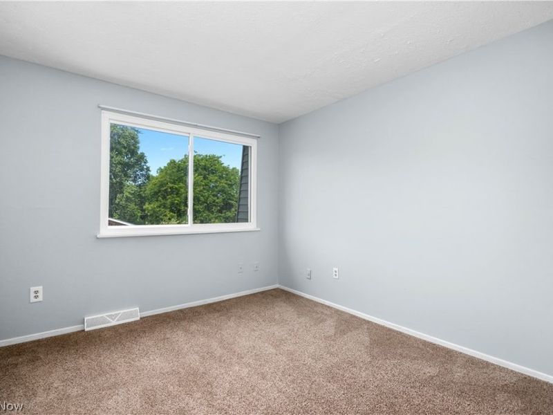 216 Moore Road, Avon Lake, OH 44012 Photo 20
