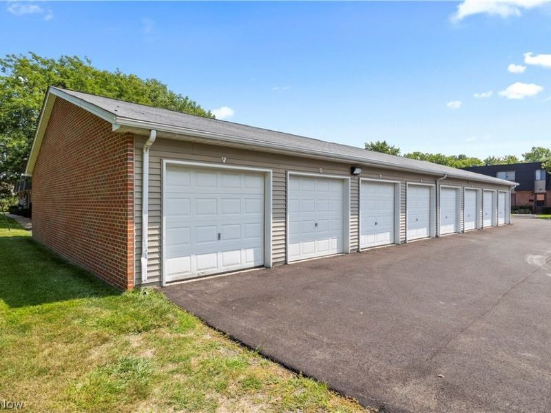 216 Moore Road, Avon Lake, OH 44012 Photo 22