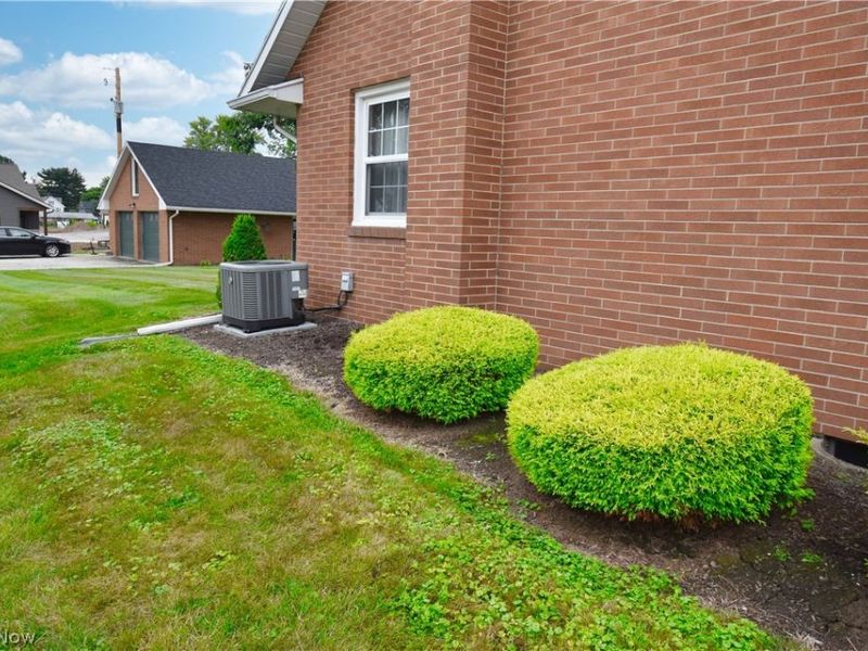 825 4th Street SW, New Philadelphia, OH 44663 Photo 33