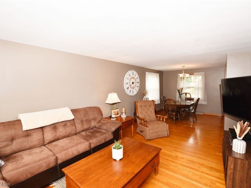 825 4th Street SW, New Philadelphia, OH 44663 Photo 6